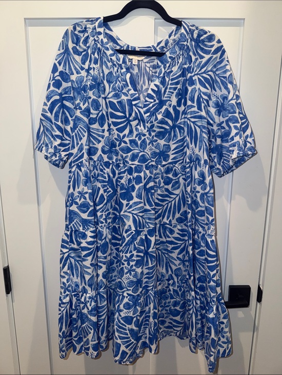 crown & ivy Dresses & Skirts - XL Blue and White Dress